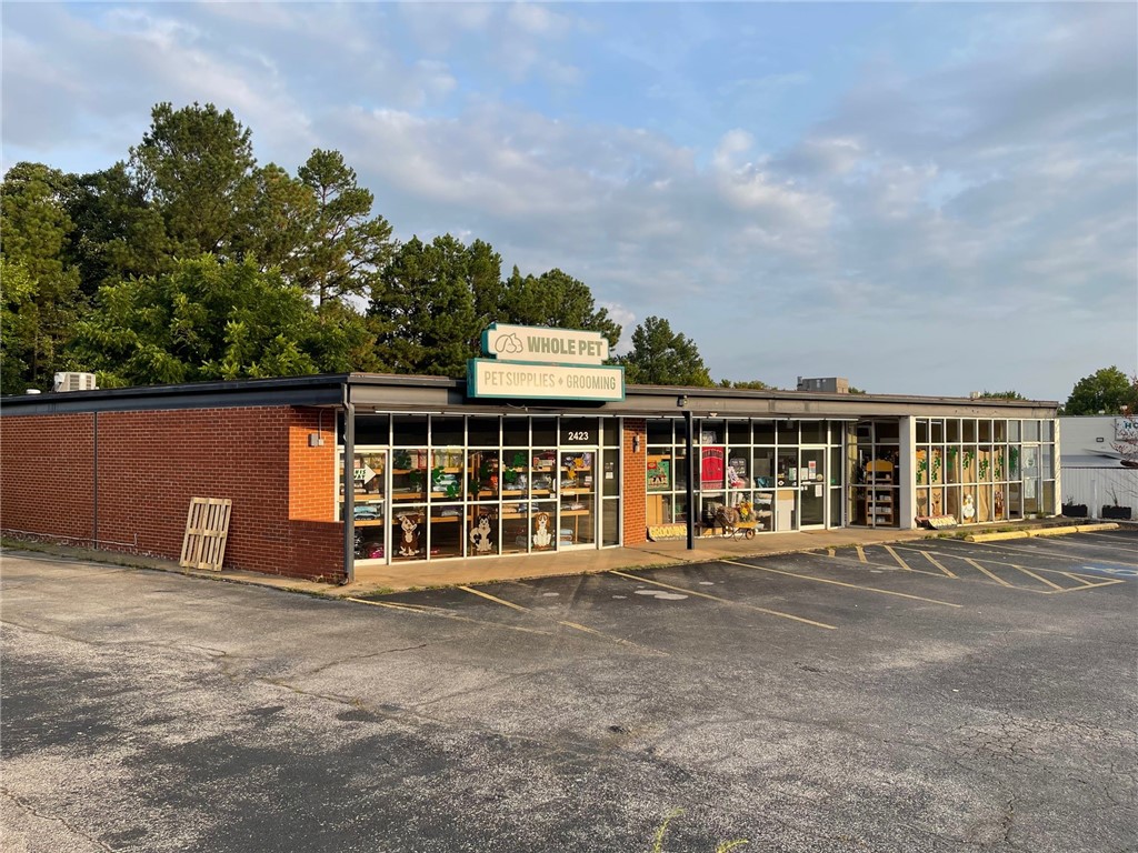 Excellent opportunity on the North College business corridor. 3,974 SF retail location. Call agent for more information.