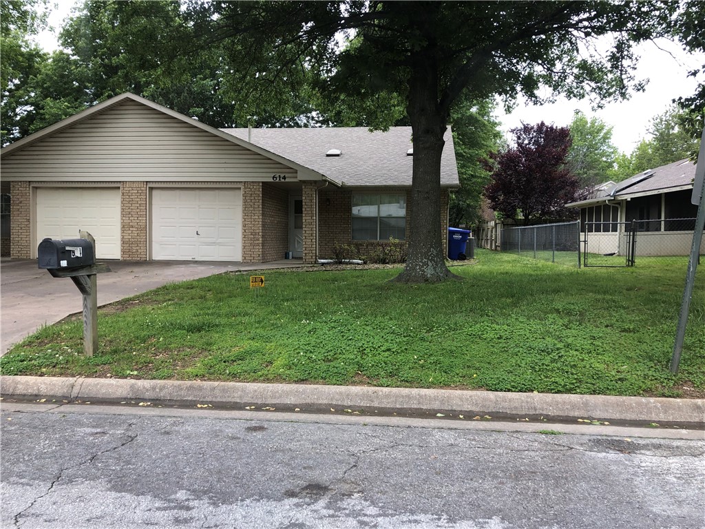 Long term rental. 2591 square feet. This beautiful duplex is rented with long term renters. Great investment with lots up upside potential. Tiled throughout, New appliances, upgraded LED light fixtures, toilets, etc.
