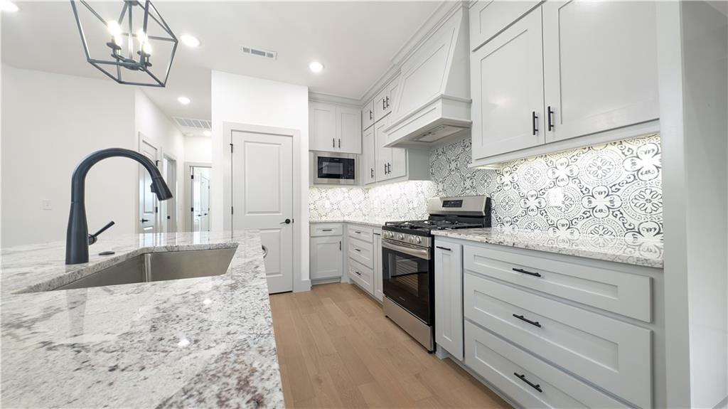 WHITHORN SUB BVV - Residential Lease