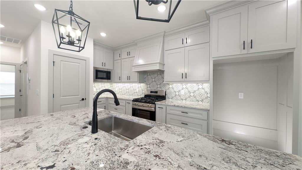 WHITHORN SUB BVV - Residential Lease