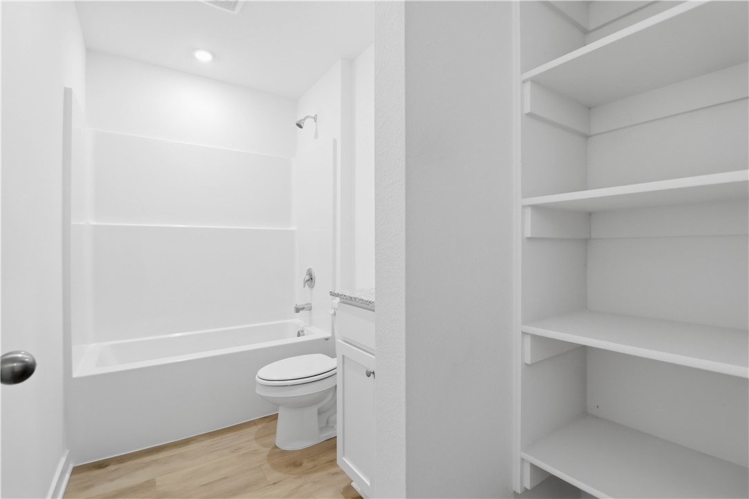 West Wind Sub Ph I Centerton - Residential Lease