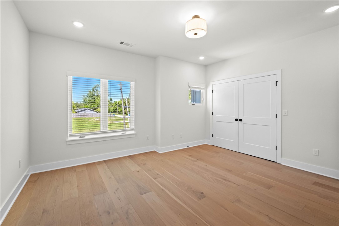 Applegate - Residential