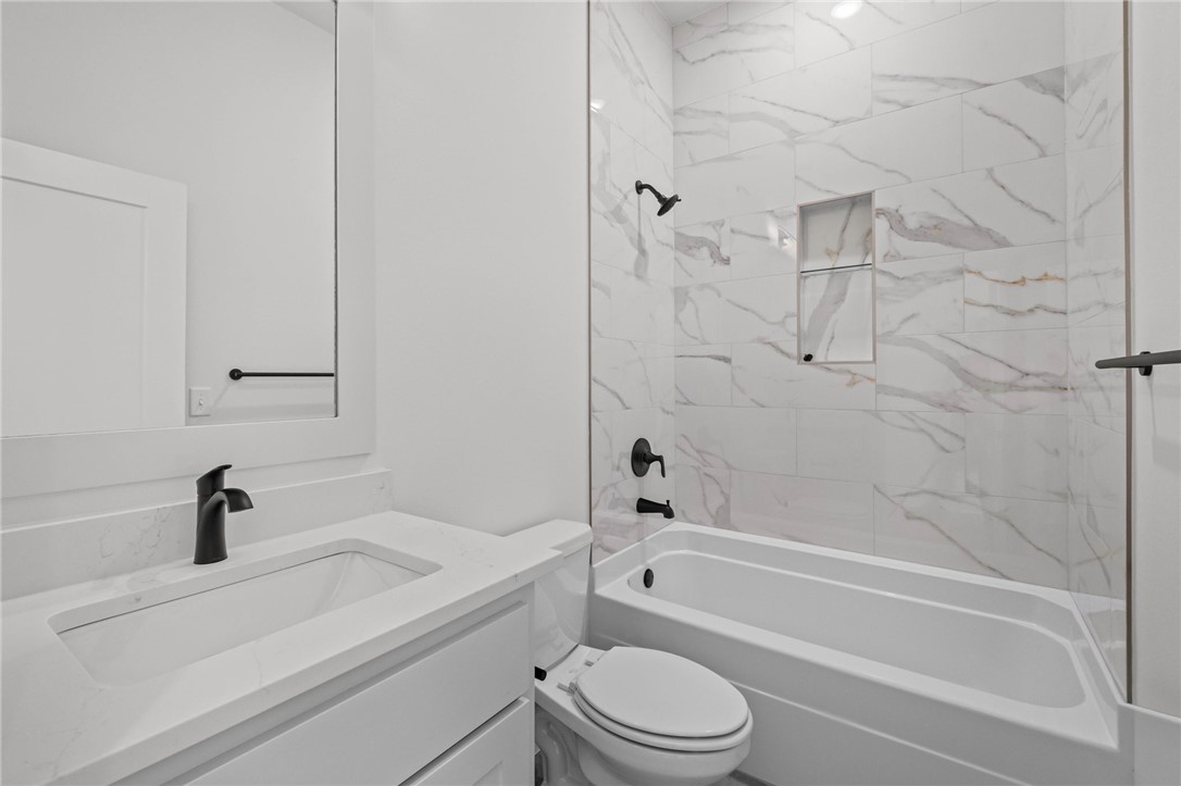 Applegate - Residential