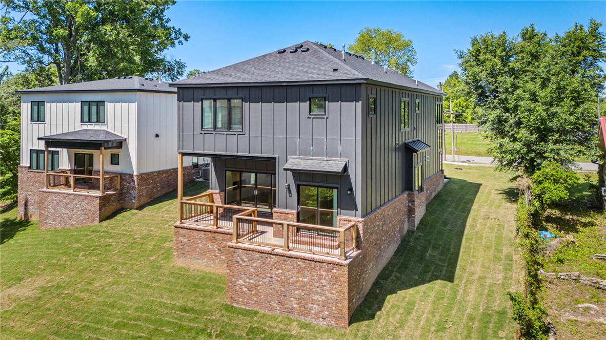 Applegate - Residential