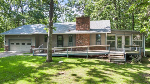 Photo of 17810 Ridgeway Drive, Siloam Springs, AR 72761 (MLS # 1355913)