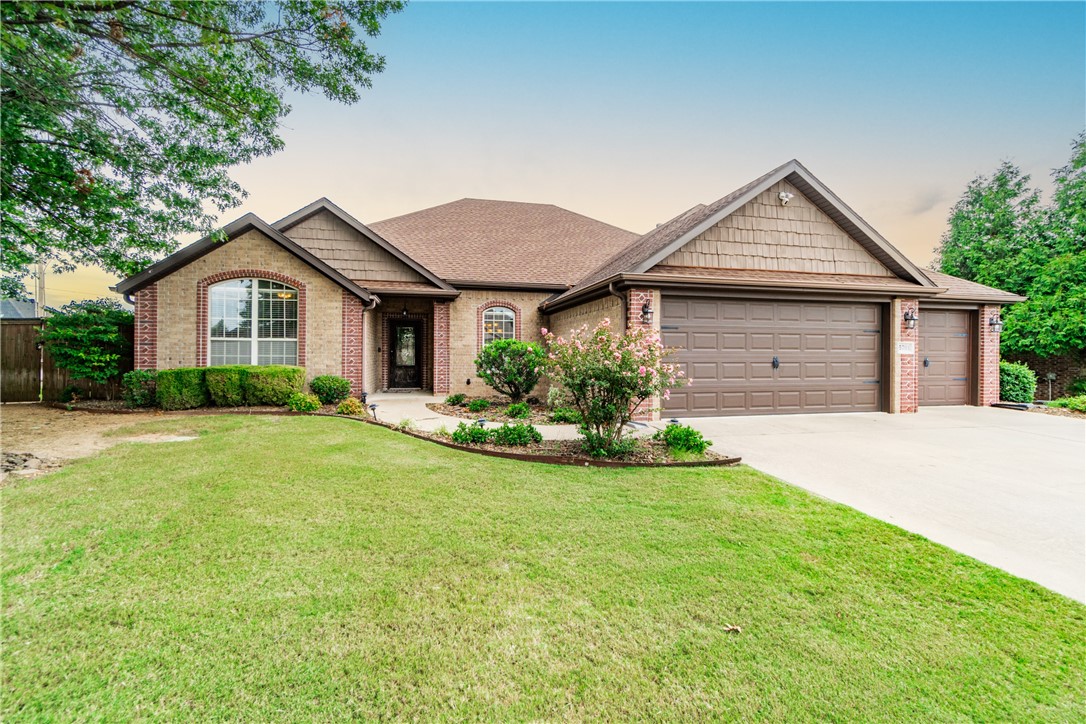 This lovely 4 bedroom, 3 bathroom home is in a fantastic location right off Wallis Road in Cave Springs. Built in 2008, the home offers 2,354 sqft of comfortable living space with a fireplace in the living room and carpet throughout most of the living areas. The kitchen features granite countertops, while the master bathroom has a double vanity and jacuzzi tub. Step outside to a beautifully landscaped yard with a stone patio with a large pergola, and a handy storage shed. Plus, enjoy the convenience of a three-car garage. This home has so much to offer ā schedule a tour today!