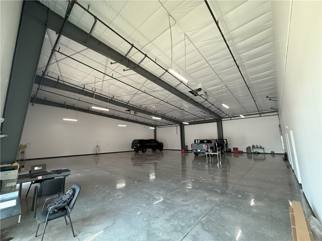 Springdale Outlots - Commercial Lease