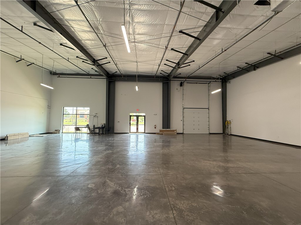 Springdale Outlots - Commercial Lease