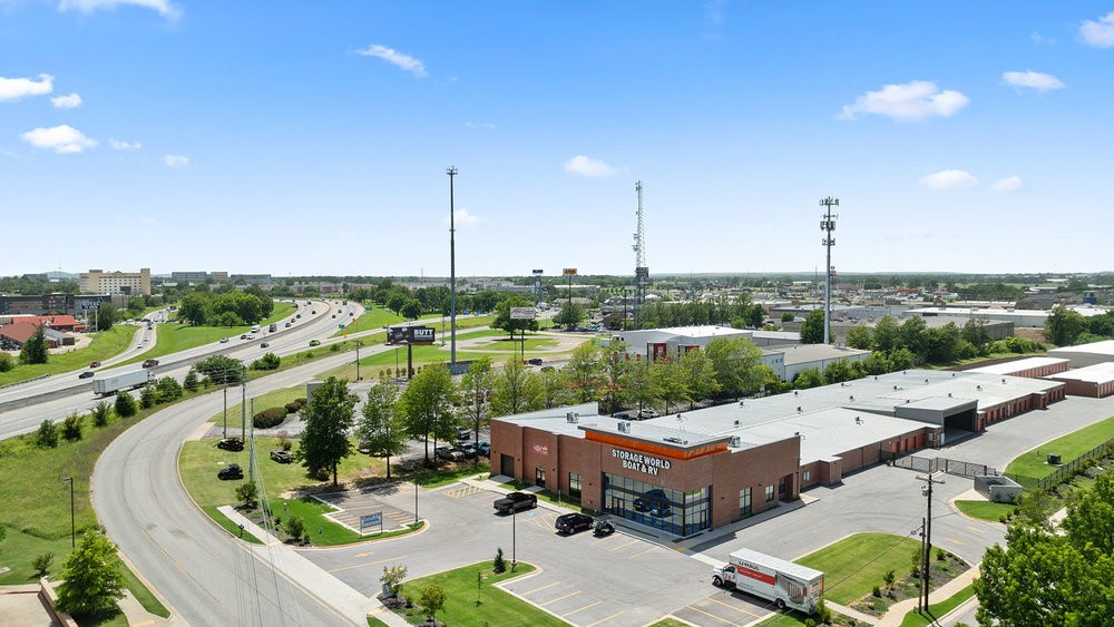 Springdale Outlots - Commercial Lease