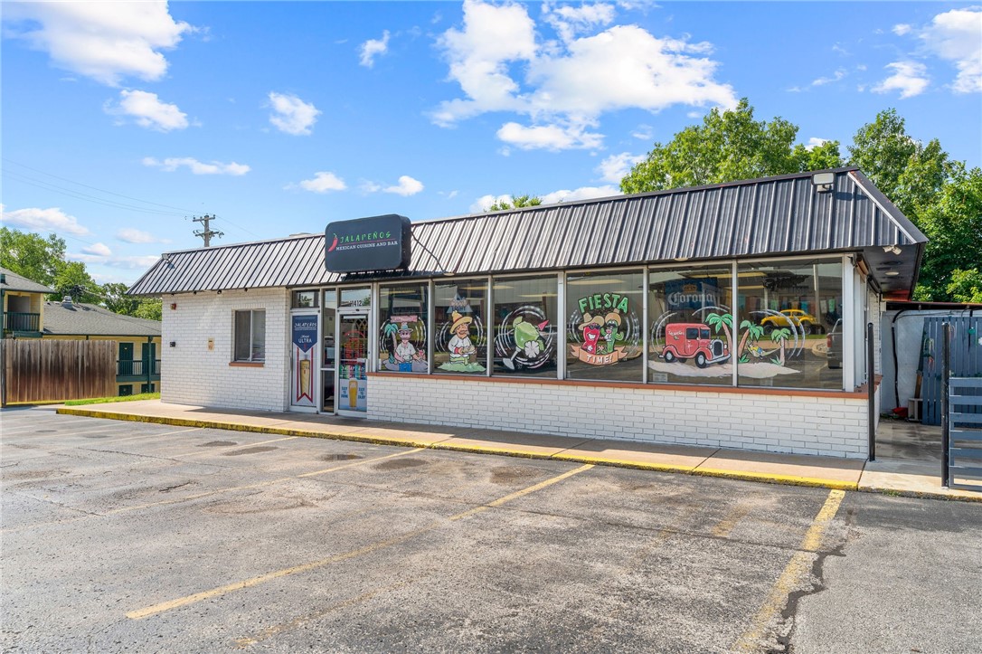 1360 West State Hwy 76