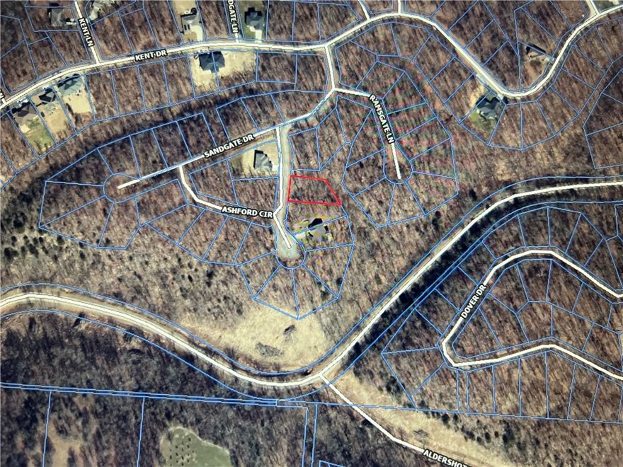 ~.3 mile from Back 40 Loop and The Ledges Trails!  This is a trail-rich lot in Bentonville School District. Discover your slice of Ozark paradise in beautiful Bella Vista, Arkansas!
This lot offers the perfect balance of peaceful natural surroundings and modern community amenities. Nestled among rolling hills, crystal-clear lakes, and mature trees, this property is ready for your dream home or investment build. Whether you’re looking for a quiet retreat, a vacation getaway, or your dream home in the Ozark Mountains with Big-City Access less than 10 miles away, this is your lot.  Benton County is the Mountain Bike Capital of the World and all of NWA is connected by Trail, offering Concerts, Festivals, Dining, Shopping and much more!  Come join the party and relax with us in the Recreation/Resort City of Bella Vista!