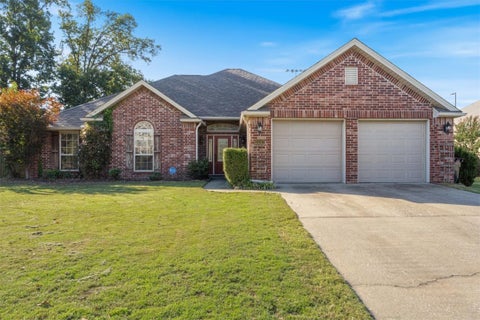 Photo of 2247 Tall Tree Lane, Springdale, AR 72762 (MLS # 1366109)