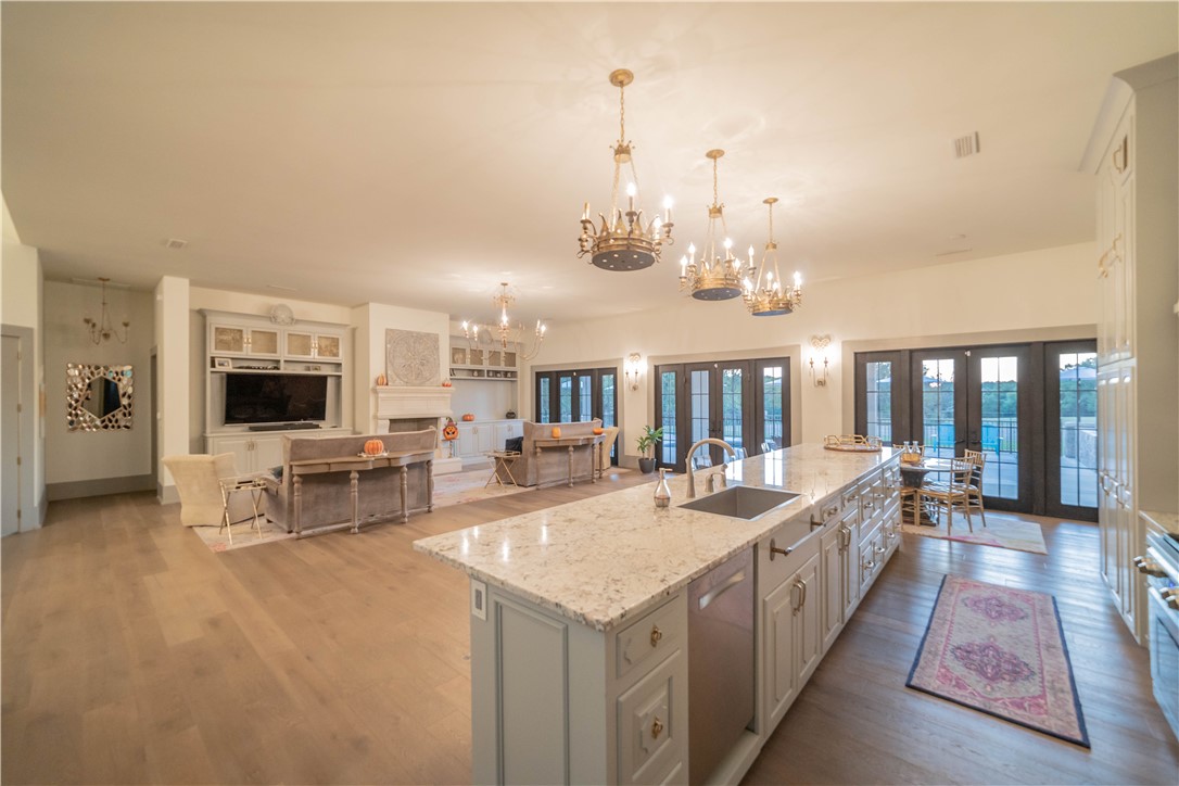 28-18-30 SPRINGDALE OUTLOTS - Residential