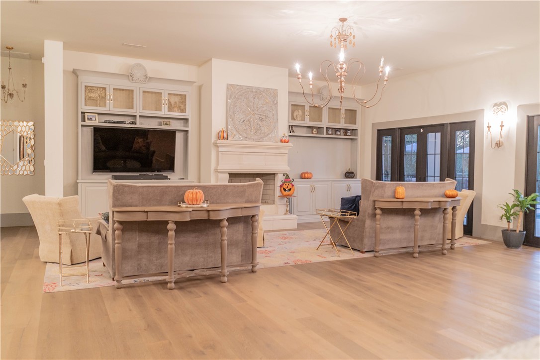 28-18-30 SPRINGDALE OUTLOTS - Residential