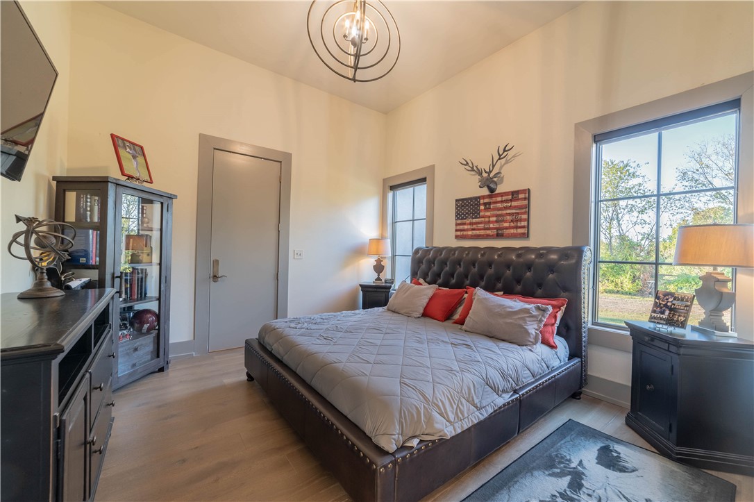 28-18-30 SPRINGDALE OUTLOTS - Residential