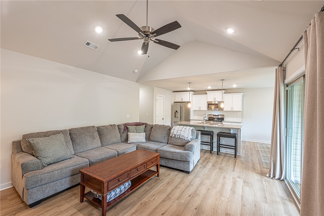 Sidlaw Hills Bvv - Residential
