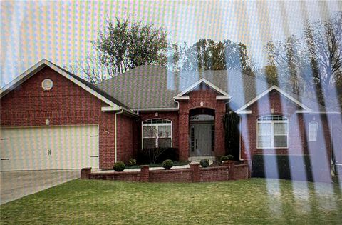 Photo of 305 NW Palomino Street, Bentonville, AR 72712 (MLS # 1341148)