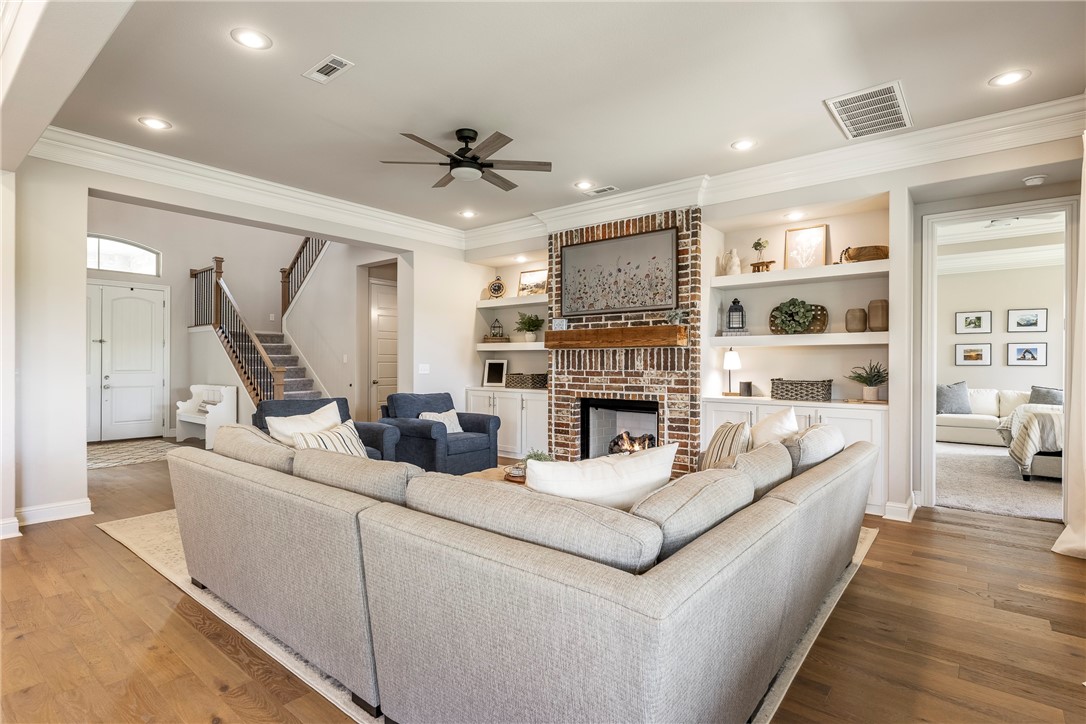 Savannah Estates Rogers - Residential