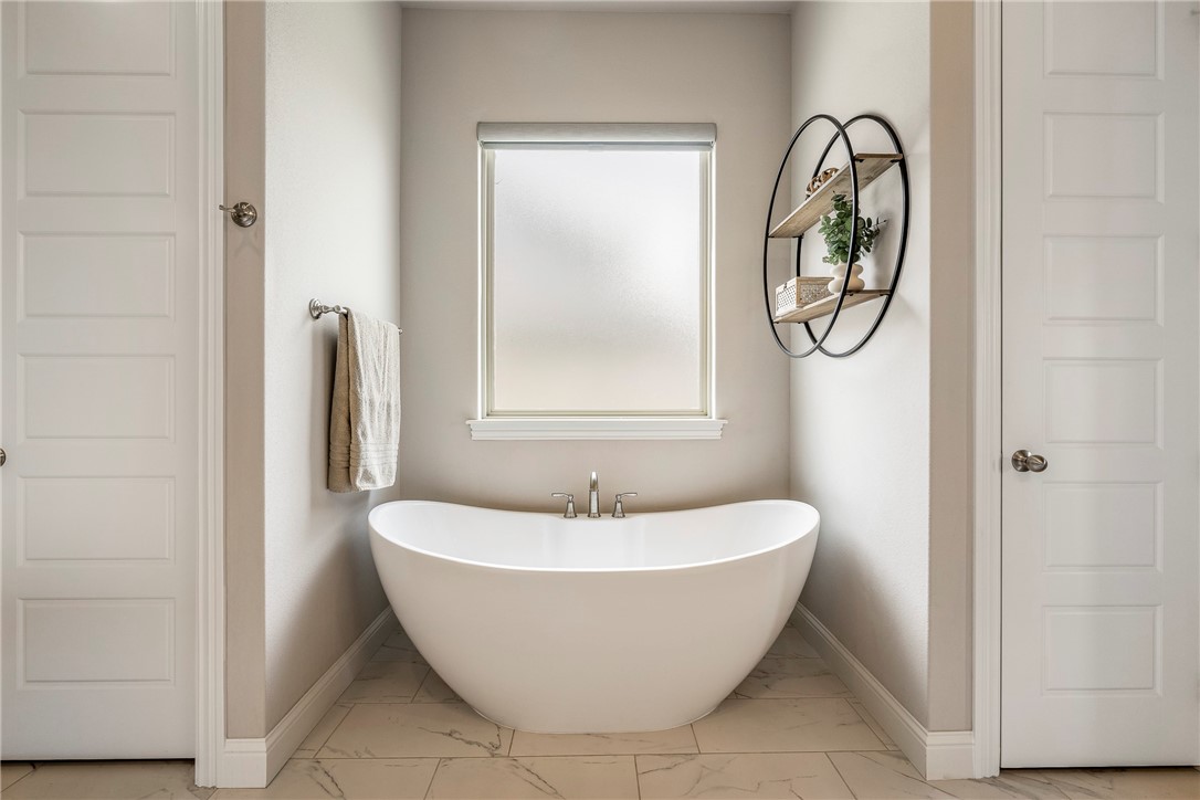 Savannah Estates Rogers - Residential