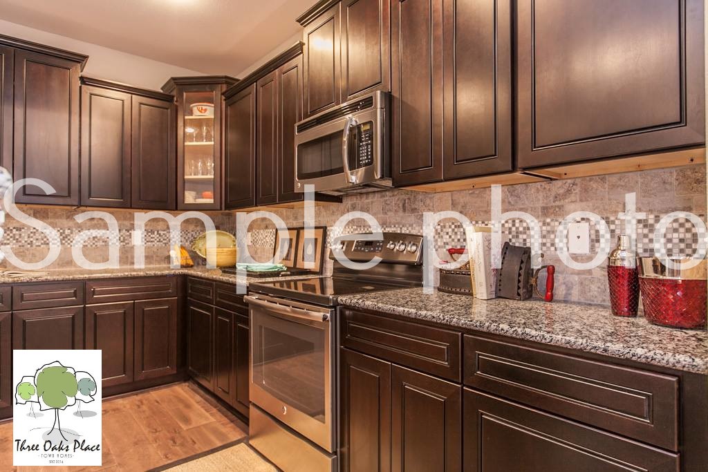 Three Oaks Twnhms Horiz Prop Regime - Residential Lease