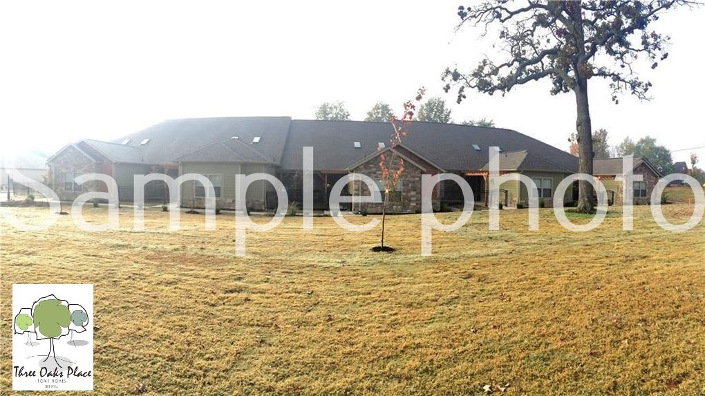 Three Oaks Twnhms Horiz Prop Regime - Residential Lease