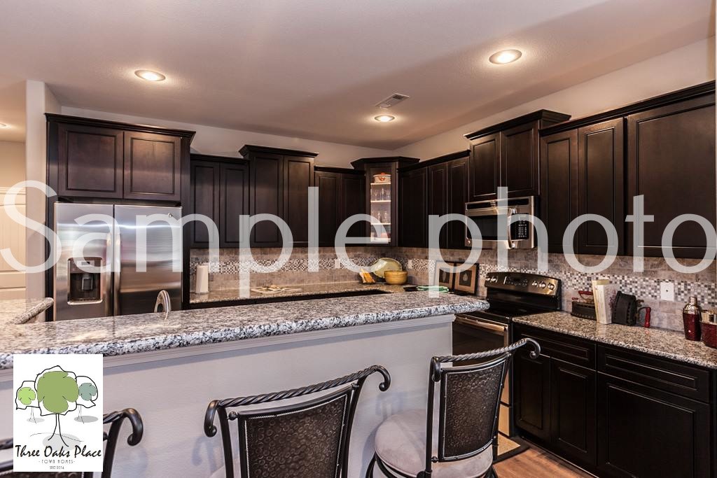 Three Oaks Twnhms Horiz Prop Regime - Residential Lease