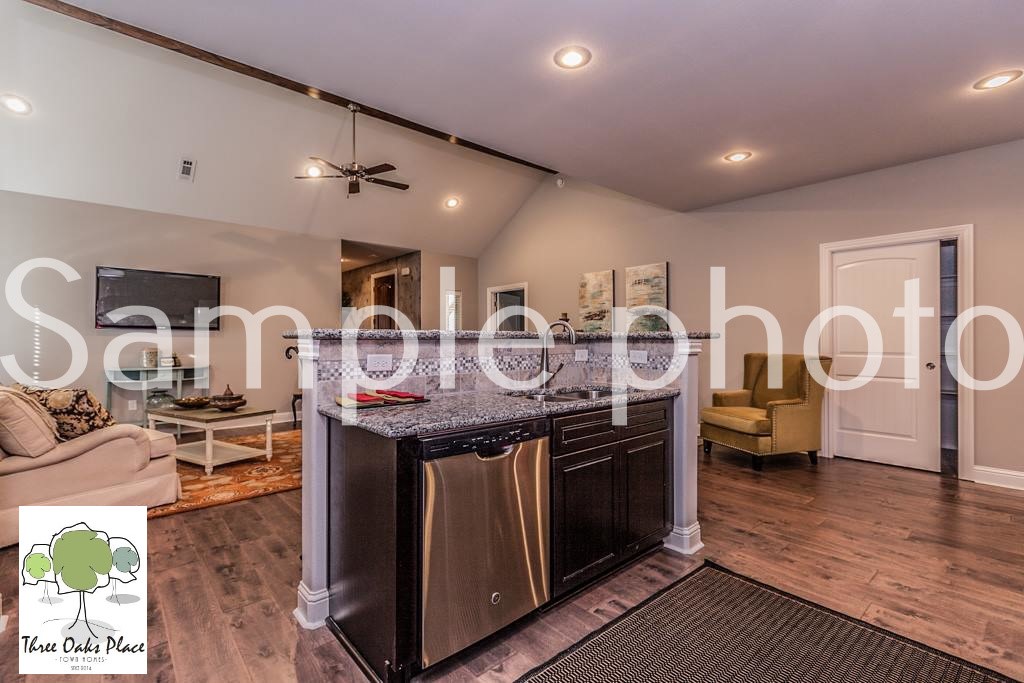 Three Oaks Twnhms Horiz Prop Regime - Residential Lease