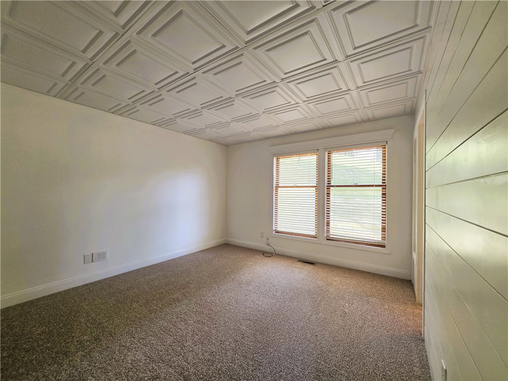 Townhouse Tct 3 A/K/A Drake Court Bvv - Residential
