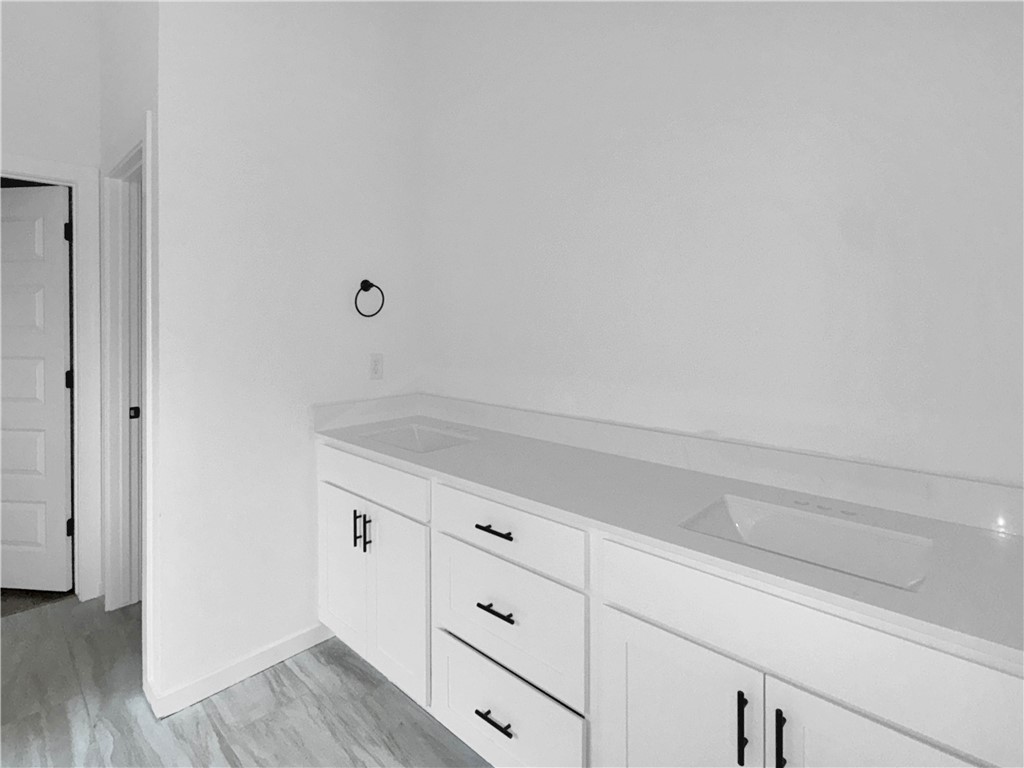 Pine Hollow - Residential