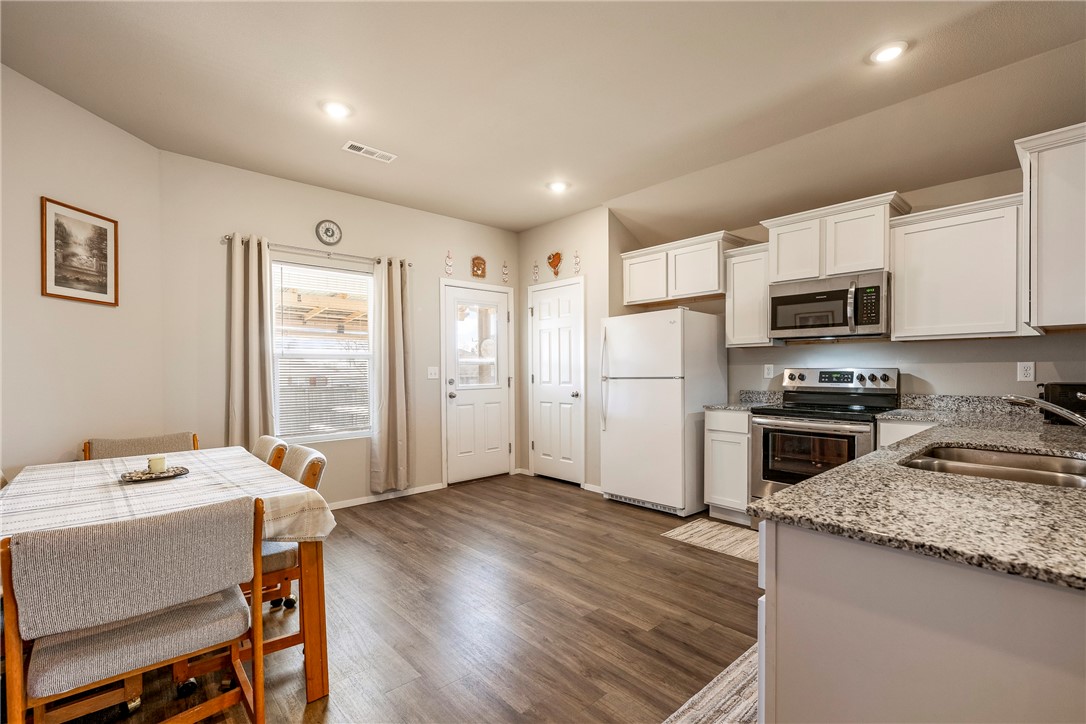 Walnut Hill Sub Ph I Pea Ridge - Residential