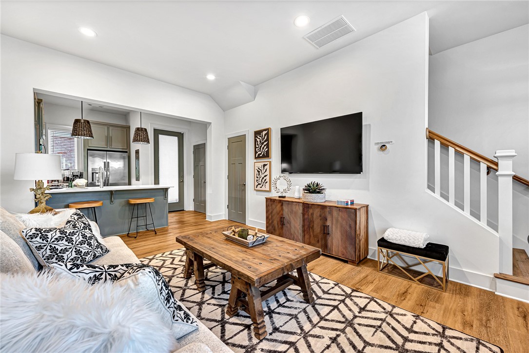 Hill Avenue Townhomes - Residential Lease