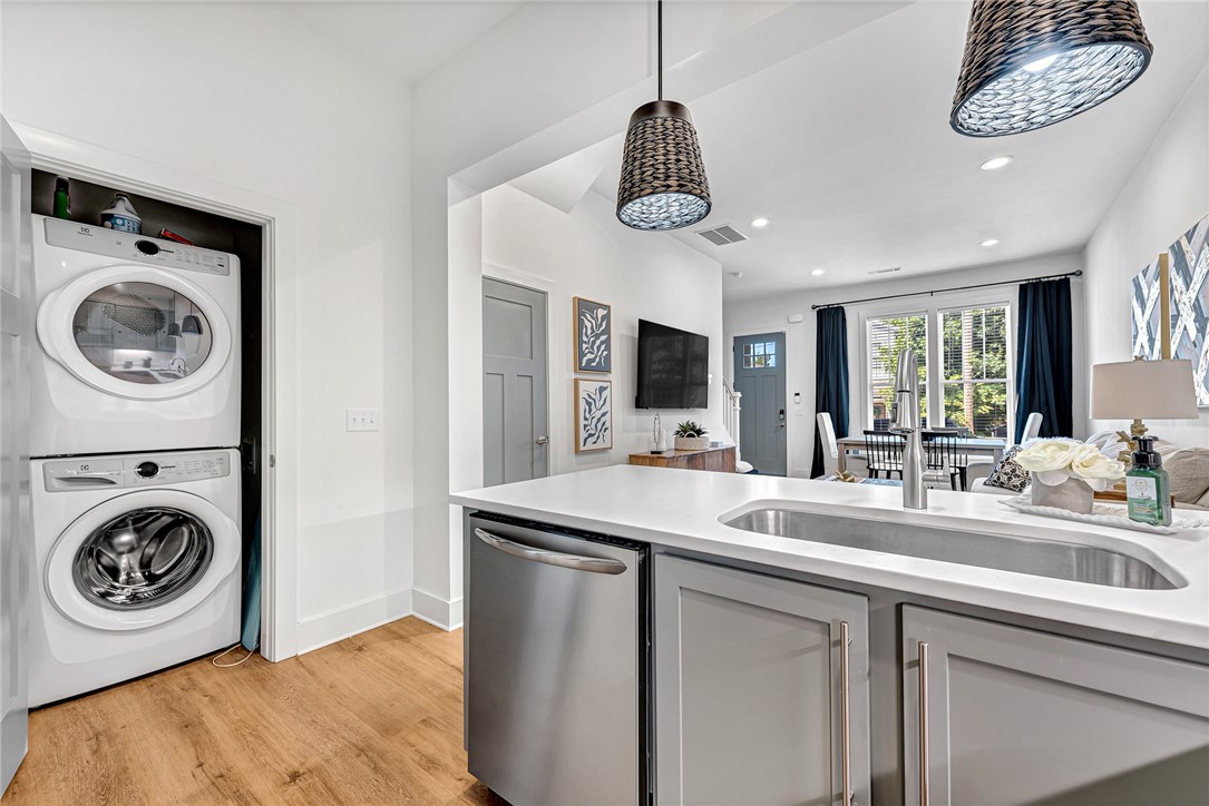 Hill Avenue Townhomes - Residential Lease