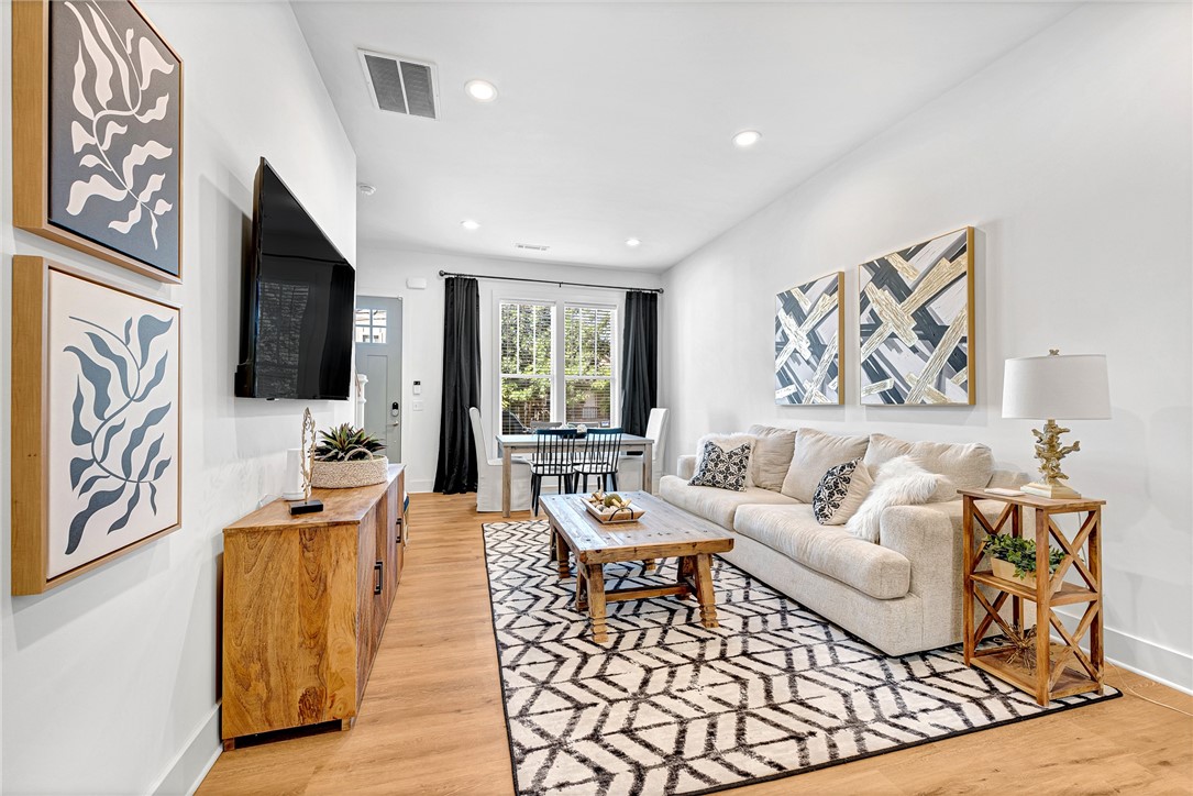 Hill Avenue Townhomes - Residential Lease