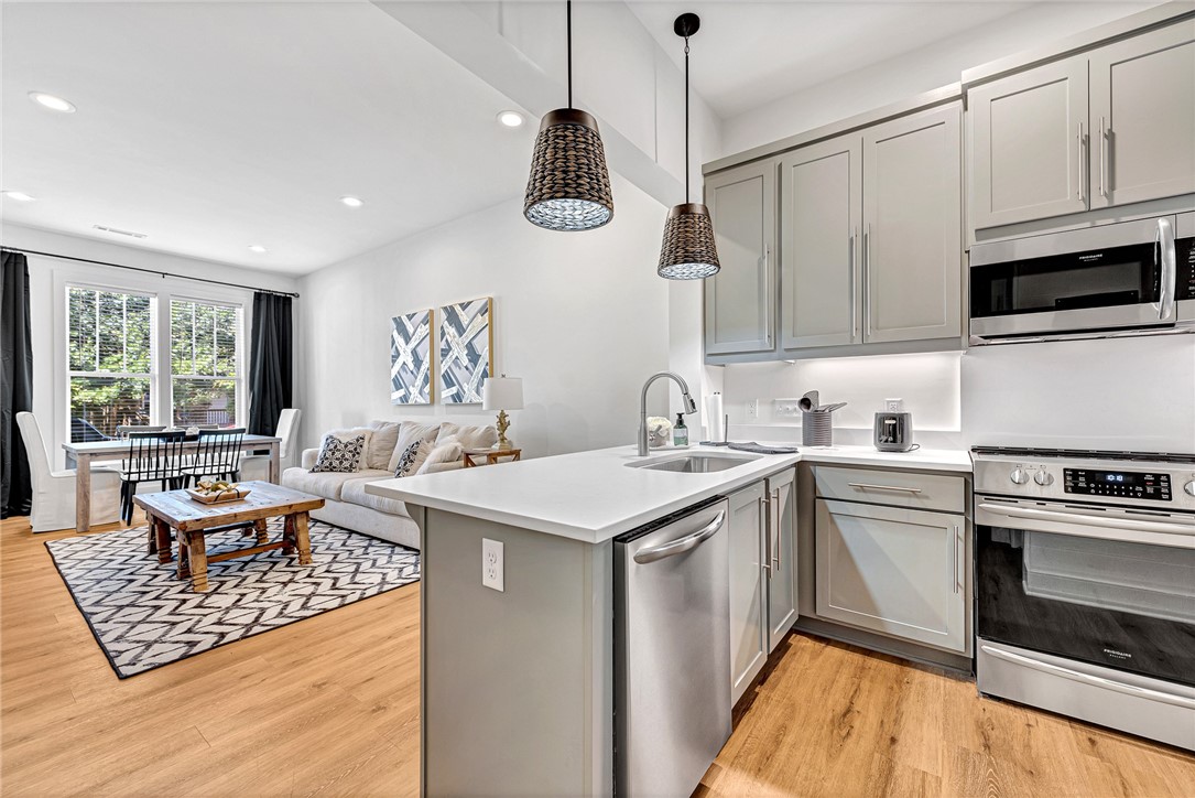 Hill Avenue Townhomes - Residential Lease