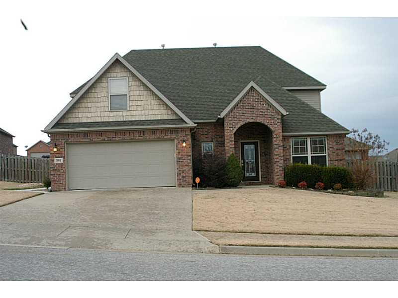Great floor plan! 4 bedrooms PLUS bonus room, vaulted ceiling, custom cabinets, granite, all appliances stay, wood floor, large lawn w/privacy fence, new wood deck in back, home security system, community pool. GREAT BUY! One year home warranty!,Motivated sellers!