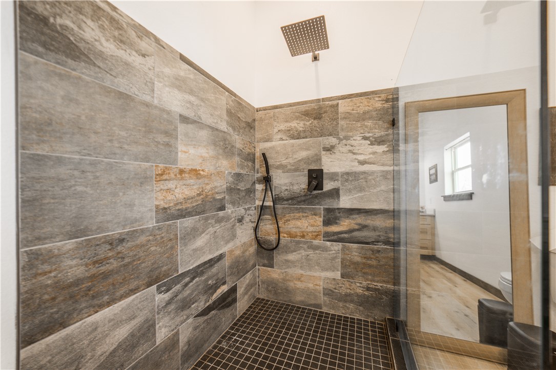 01-20-32-GRAVETTE - Residential