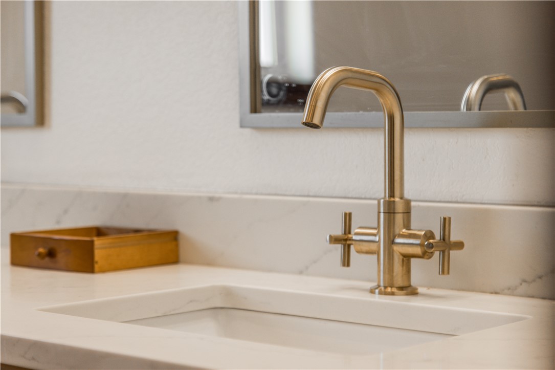 01-20-32-GRAVETTE - Residential