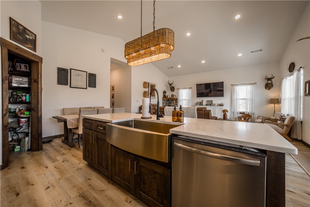 01-20-32-GRAVETTE - Residential