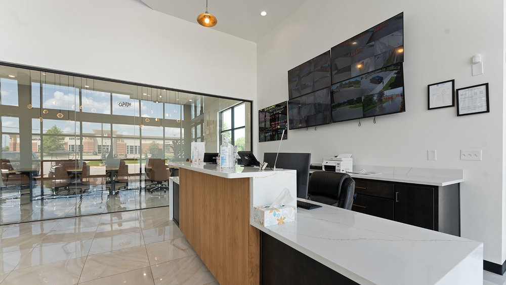 Springdale Outlots - Commercial Lease