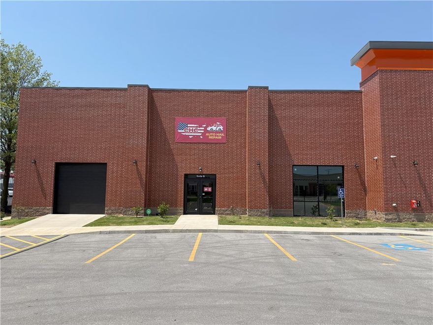 7,835 SF Retail/Warehouse Flex Space at 772 S 48th St, Springdale. Prime corner location with excellent visibility and access to I-49 & Hwy 412. Flexible layout with showroom/retail frontage and open clear-span warehouse, 18ā20 ft ceilings, polished concrete floors, bright LED lighting, insulated ceiling, and HVAC in key areas. Large drive-in overhead doors, multiple ADA restrooms, utility sink, and office/flex areas. Ample parking, including ADA spaces. Zoned for light industrial/commercial usesāideal for retail, distribution, light manufacturing, automotive, or service businesses. Immediate availability; negotiable lease terms.
