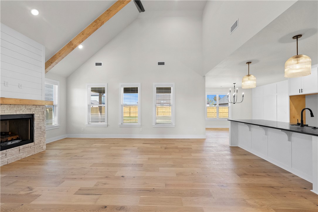 Diamond Estates - Residential