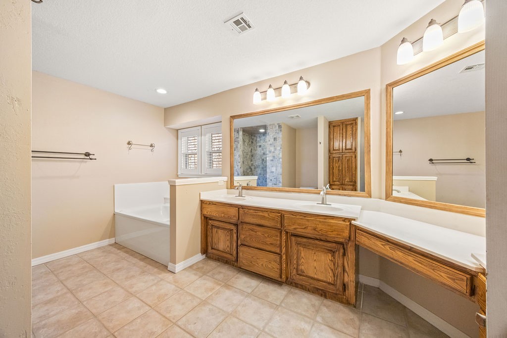 Red Oaks Country Estates Ph Ii - Residential