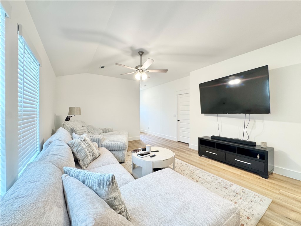 Wagon Springs - Residential Lease