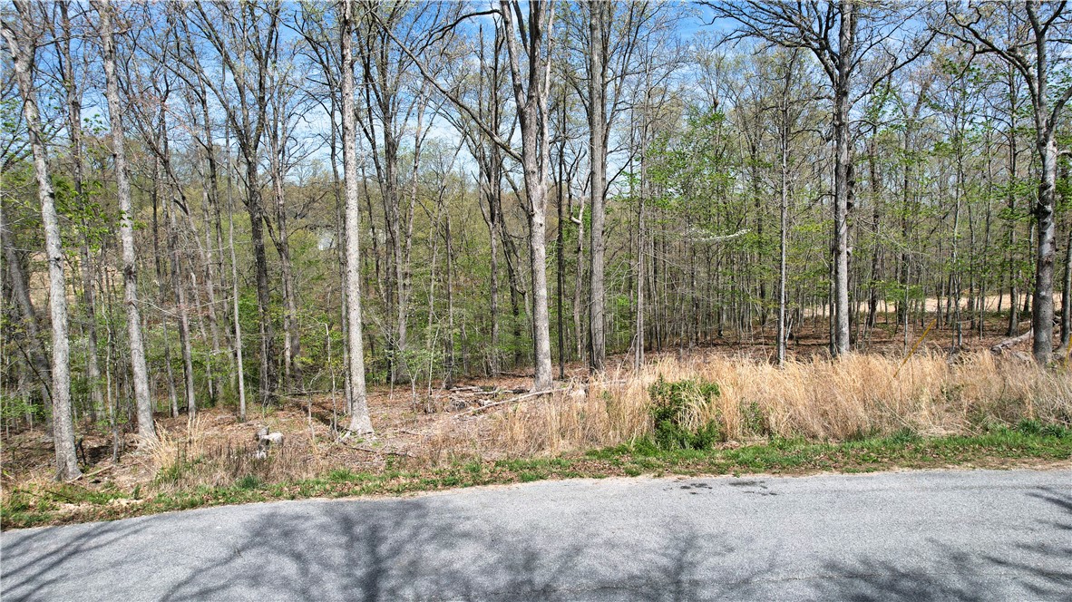 Macon Sub Bvv - Land