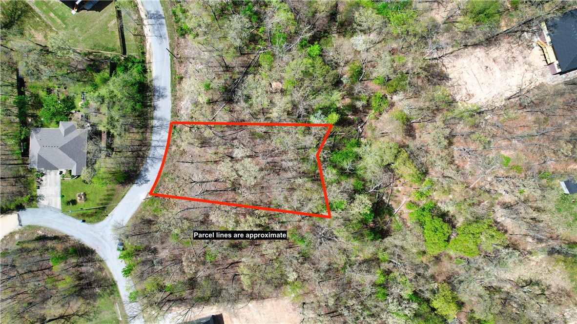 Macon Sub Bvv - Land