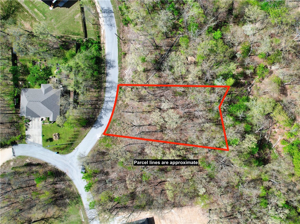 Macon Sub Bvv - Land