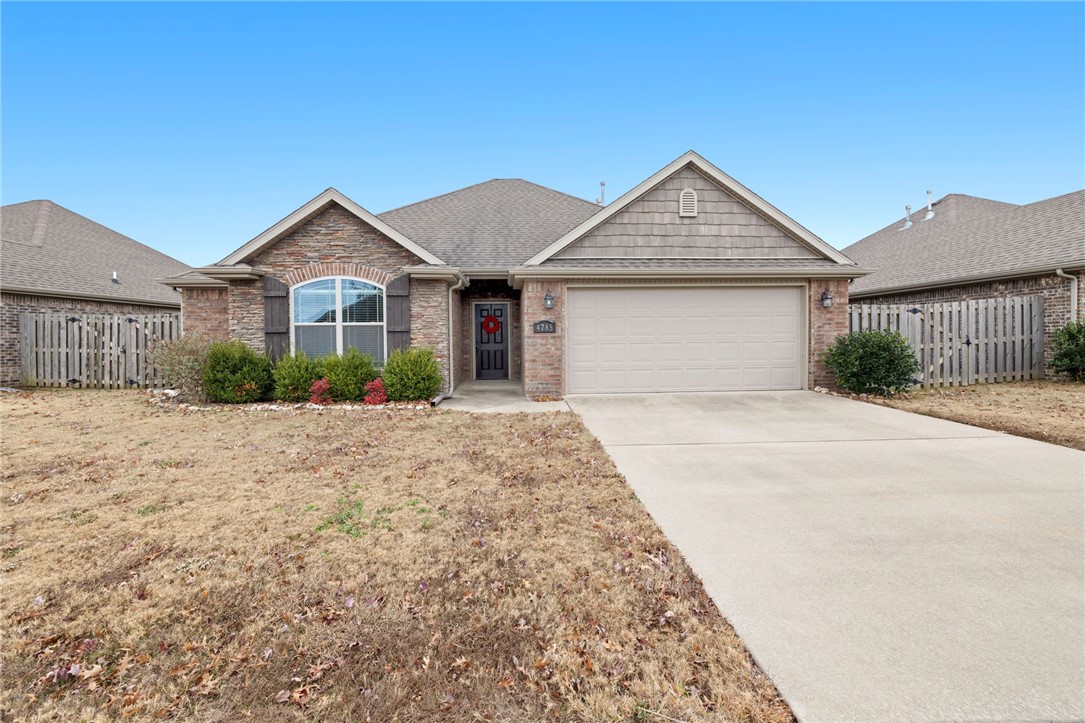 Appraisers: Sold to a family member for a discount. Nestled in a quiet neighborhood, this home offers a thoughtful floor plan with natural light streaming through every corner. This well-kept, single owner home welcomes you with a gracious entryway for receiving guests and a view of the lovely Living Room fireplace. The Living Room flows seamlessly into the bright and clean eat-in Kitchen, complete with a prep island, stainless appliances, ample built-in storage and a separate pantry! The dining area comfortably accommodates a large dining table for your family & friends! With secondary bedrooms at the front of the home, the Primary Suite is thoughtfully positioned just off the Living Room in a desirable split floor plan design. The Primary boasts an en-suite bathroom with both a soaking tub & separate shower. Step outside to the fully fenced backyard, where you can enjoy peaceful evenings on the covered patio or add to the existing garden beds. Conveniently located near local parks, schools, shopping, and dining.