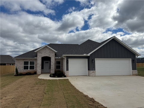 Photo of 130 N Bloodhound Avenue, Farmington, AR 72730 (MLS # 1365451)