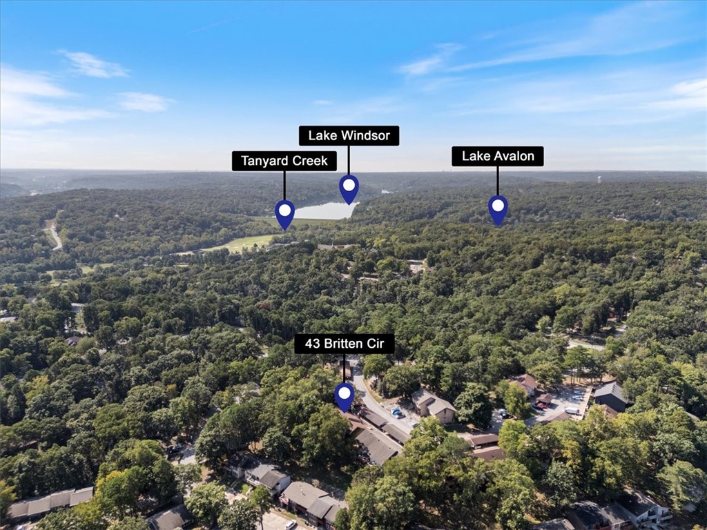 Townhouse Tct 2 A/K/A Drake Court Bvv - Residential