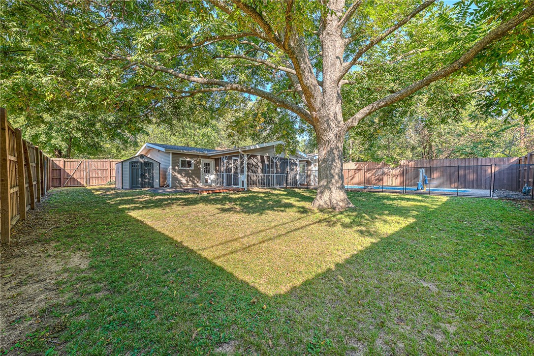 Maple Crest Add - Residential